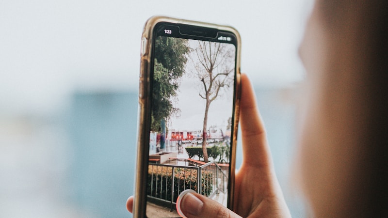 Androidで音を出さずに写真を撮る方法｜シャッター音を消すコツと注意点をやさしく解説