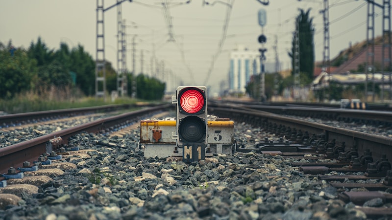 電車に忘れ物したら見つかる？連絡先・受け取り方・戻る確率をやさしく解説