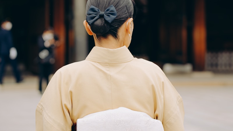 日本式お辞儀の仕方をやさしく解説｜基本マナー・角度・場面別のコツまでわかる完全ガイド